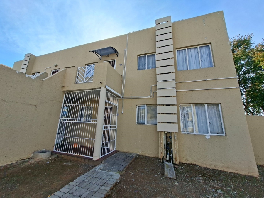 2 Bedroom Property for Sale in Pellissier Free State